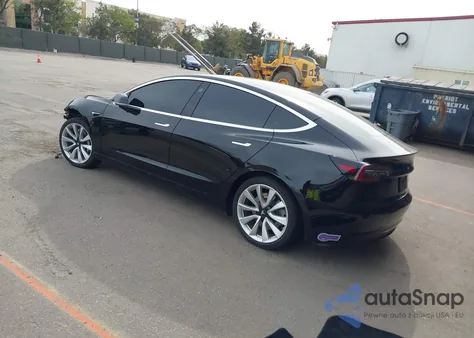 2018 Tesla Model 3 Long Range/Performance z USA, uszkodzony, nr VIN 5YJ3E1EB7JF186833